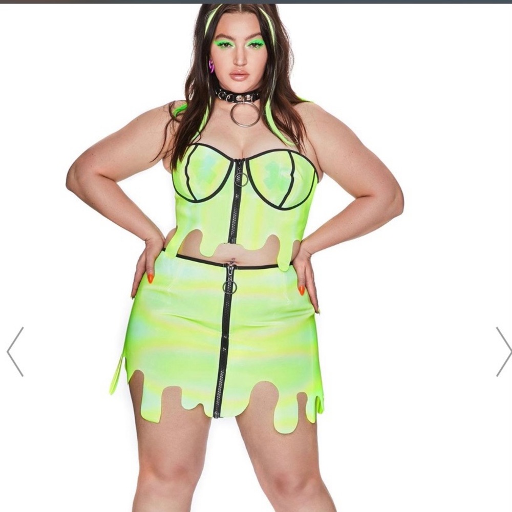 🔥🔥🔥PLUS SIZE Dollskill neon yellow slime drip💧